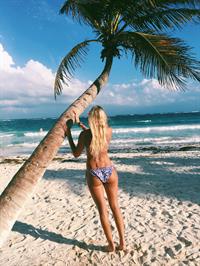 Anonymous in a bikini - ass