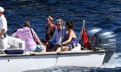 Katharine McPhee sexy bikini nip slip seen by paparazzi.



