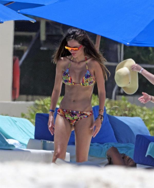 Patricia Zavala sexy ass in a bikini seen at the beach by paparazzi.




