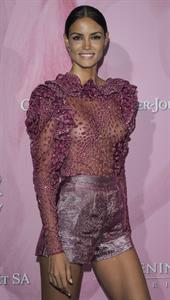 Sofia Resing braless boobs in a see through top showing her tits.





