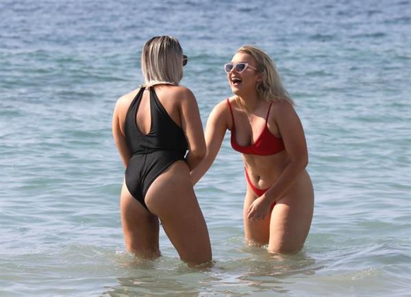 Tallia Storm sexy in a red bikini seen by paparazzi at the beach.











