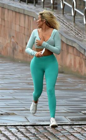 Chloe Ferry braless tits pokies in a tight blue outfit showing off her ass and boobs seen by paparazzi.




