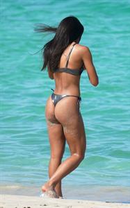 Yovanna Ventura sexy ass in a thong bikini at the beach seen by paparazzi she is Justin Bieber's ex.


