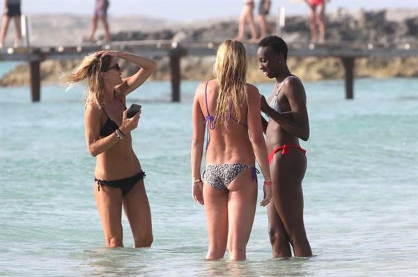 Paola Egonu caught topless at the beach with her nude boobs exposed seen by paparazzi with Francesca Piccinini and Jovana Stevanovic.



















