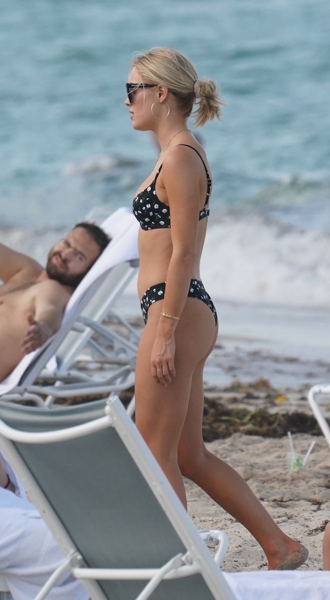 Cassie Randolph Bikini Pictures Cassie Randolph sexy ass in a bikini seen by paparazzi at the beach.
