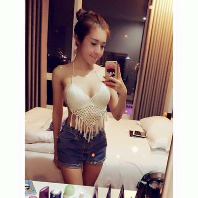 Elly Tran Ha taking a selfie