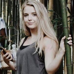 Kylie Blackwell is an american actress and model from Moore, South Carolina. 