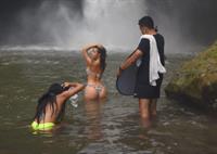 Demi Rose sexy ass and cleavage in a new bikini photo shoot in Bali.


