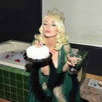 Courtney Stodden nude and sexy photo shoot in lingerie then naked in a bubble bath for the 25th birthday showing her boobs and a nip slip in her bra.


























