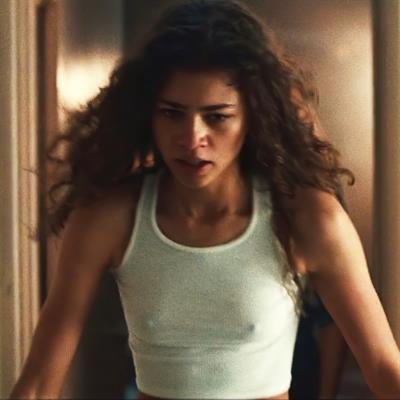 Zendaya braless tits pokies showing off her boobs with hard nipples in  Euphoria .









