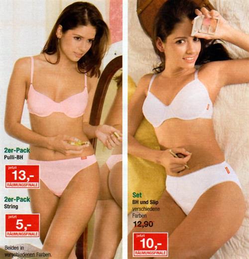 Carla Ossa in lingerie