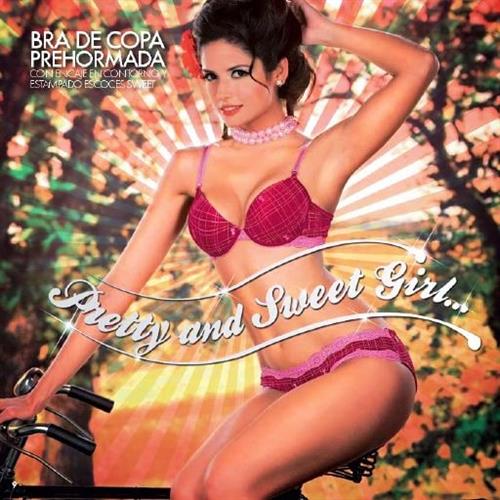 Carla Ossa in lingerie