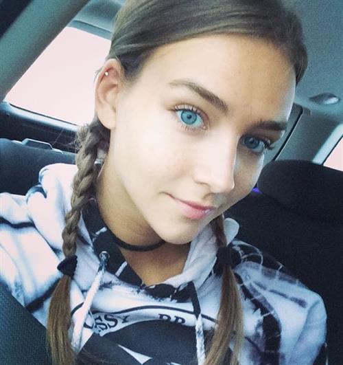 Rachel Cook taking a selfie