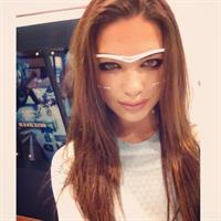 Jessica Ashley taking a selfie