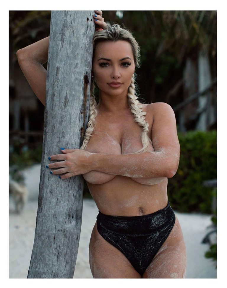 Lindsey Pelas Pictures Lindsey Pelas nude photo collection showing her topless famous big boobs and naked ass.