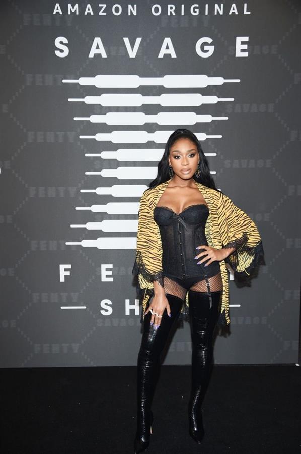 Normani sexy showing nice cleavage seen by paparazzi showing up to the Savage X Fenty Show.




























