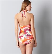 Simone Villas Boas in a bikini - ass