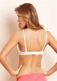 Simone Villas Boas in lingerie