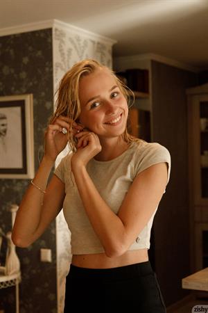 Bernie Svintis Pictures Bernie Svintis Shower Time