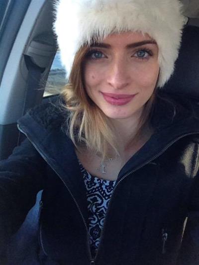 Kirsten Collins taking a selfie