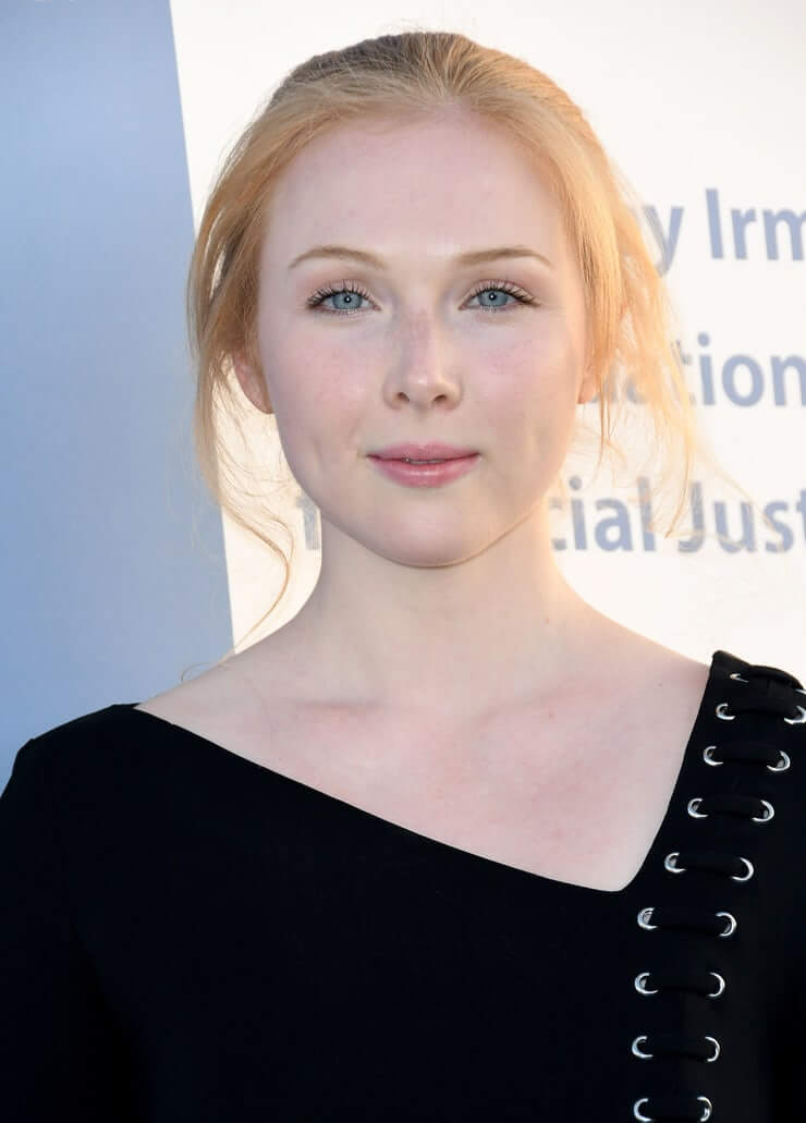 Molly Quinn