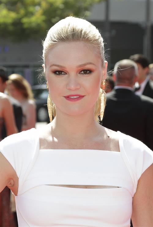 Julia Stiles