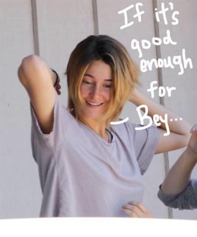 Shailene Woodley cut her hair in a bob... see link for story