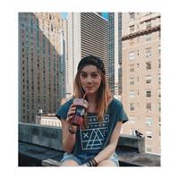 Laura Dreyfuss Pictures Laura Dreyfuss