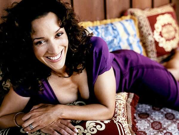 jennifer-beals