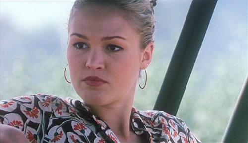 Julia Stiles