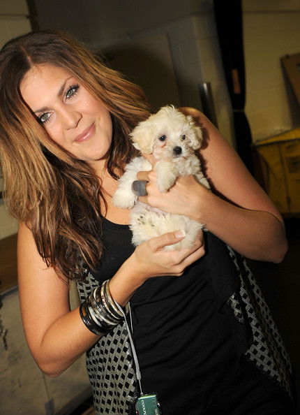 Hillary Scott (Singer)