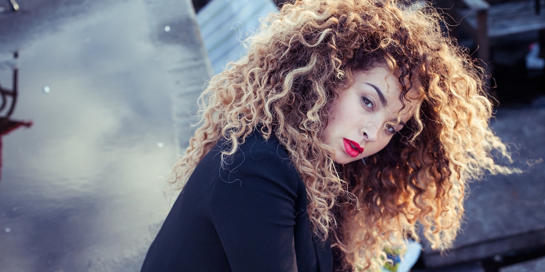 ella-eyre