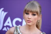 Taylor Swift 48th Annual Academy of Country Music Awards in Las Vegas 4/7/13 