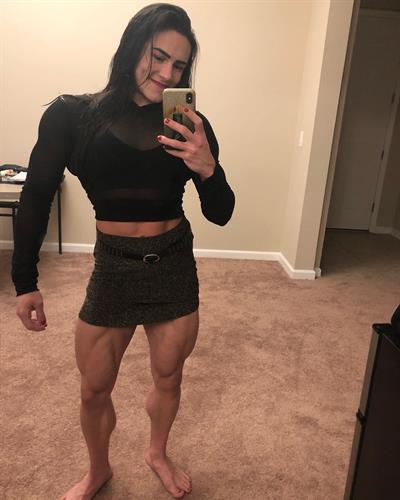 Natalia Abraham Coelho taking a selfie