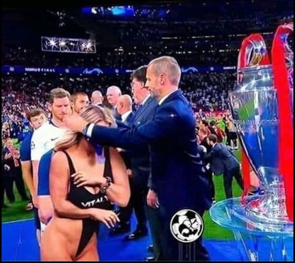 Jun 1, 2019 - Streaker on the Pitch: Champions League Final 2019: Tottenham v Liverpool