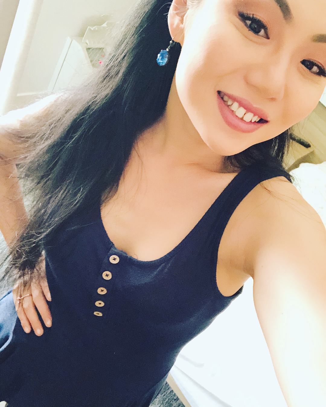 Tina Guo taking a selfie