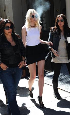 Taylor Momsen on the set of an untitled Tomomi Itano Music Video (09.04.2013) 