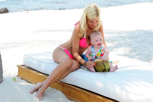 Tori Spelling Bikini Pictures Tori Spelling Celebrates her birthday with family at the St Regis Punta Mita Resort in Mexico (May 20, 2013)
