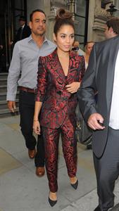 Vanessa Hudgens Arriving at the Apple Store in London, July 16, 2013 