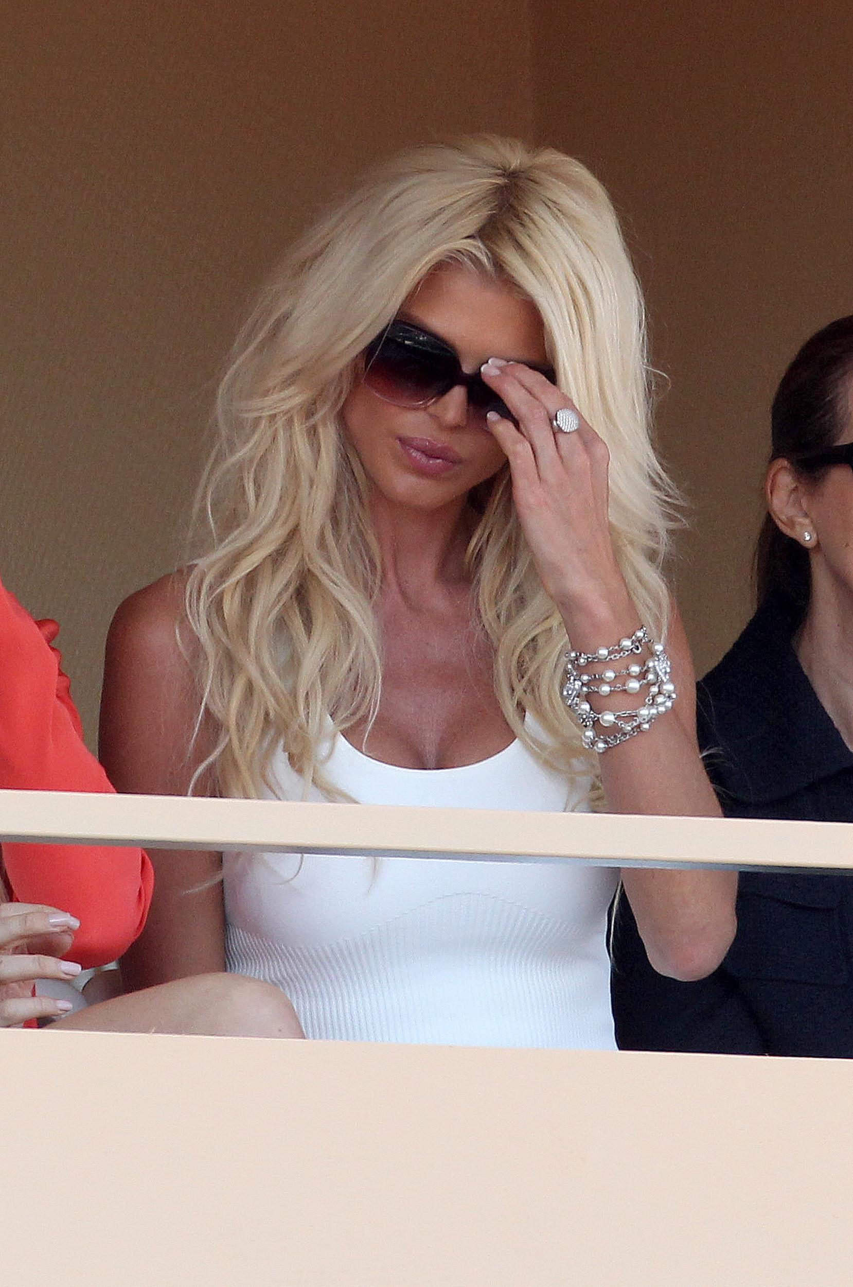 Victoria Silvstedt Pictures Victoria Silvstedt Attends Novak Djokovic match at Monte-Carlo RoleMasters in Monaco (April 18, 2013)