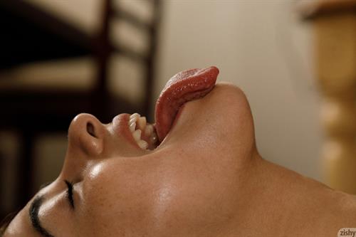 Mia Valentine on the Floor