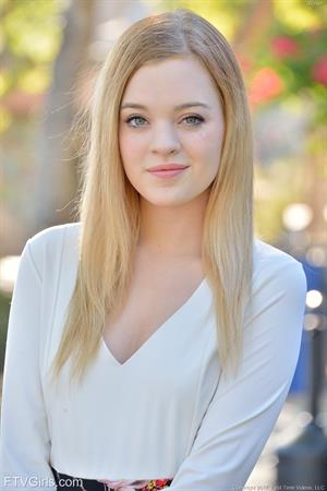 Winter Nude Pictures Those Sexy Legs