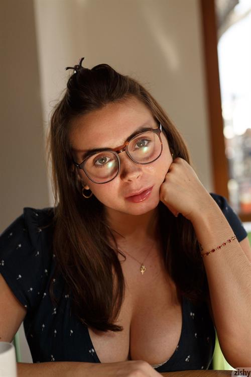 Tyla Jessop Thick Amateur