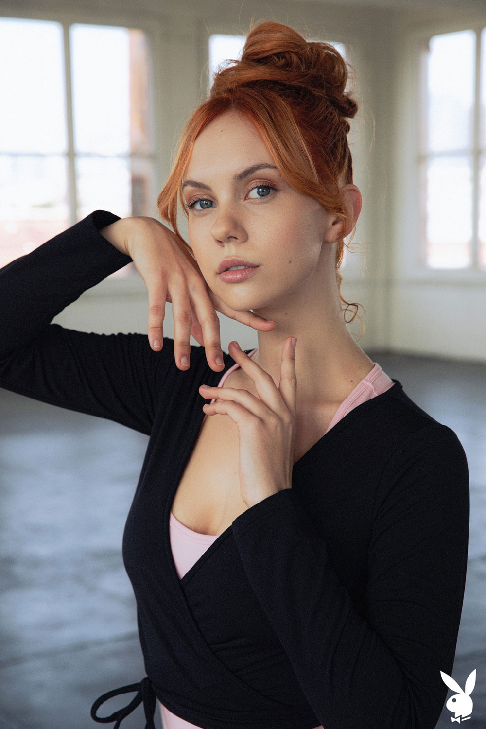 Kayla Coyote Leggy Slim Redhead