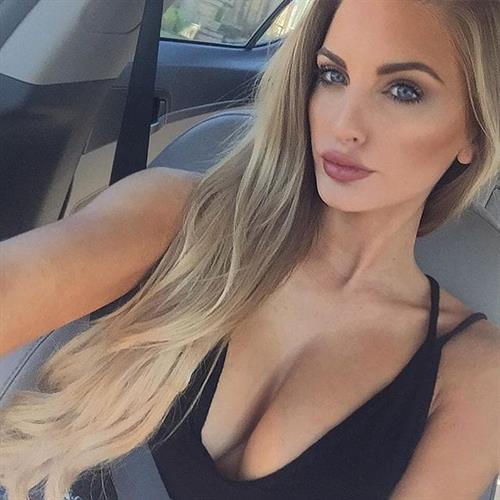 Cambria Joy taking a selfie