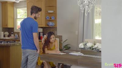 Shy teen Elle Voneva learns what a blumpkin is and then succumbs to a massage that turns into a hardcore creampie fuck