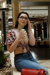 Ophelia Palantine in Jeans