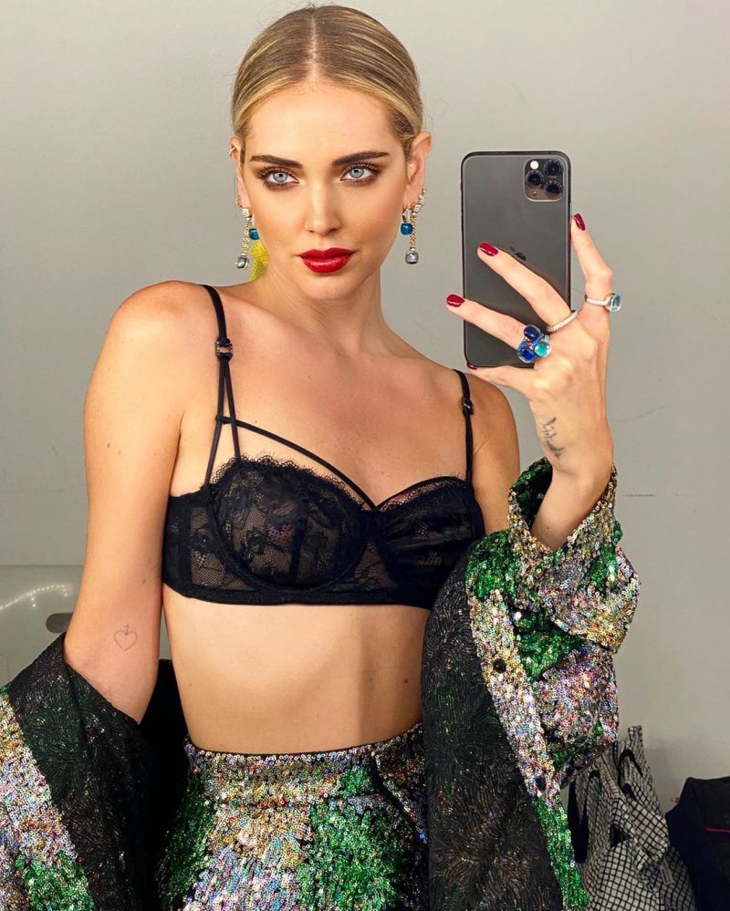 Chiara Ferragni boobs in a see through sexy black lace bra showing off her  tits in a new selfie as she has started posting more revealing photos.  Hotness Rating = 8.83/10