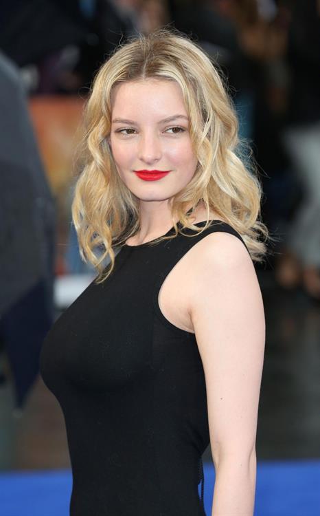 Dakota Blue Richards