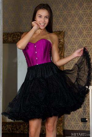 Jessica Albanka Pictures Alisa Amore in Heels